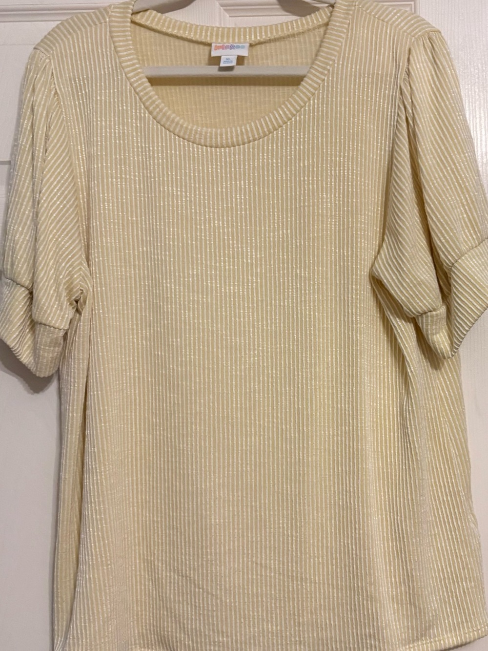 LuLaRoe Short Sleeve Ribbed Scoop Neck Top in Light Cream